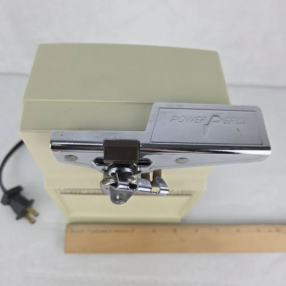 Vintage Sunbeam Total Clean Power Pierce Can Opener Cat No 05206 Tested Works